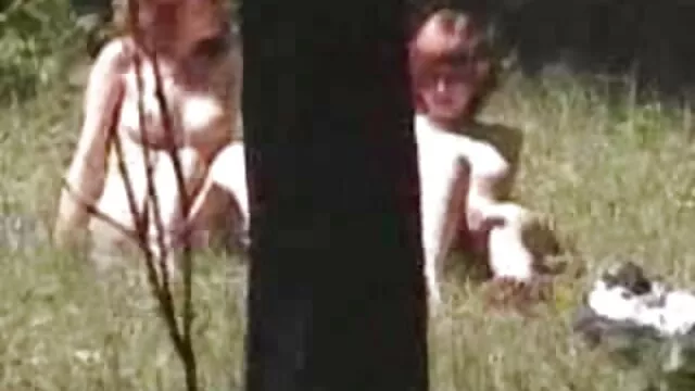 Madura milf desnuda en la playa peliculas eroticas cachondas