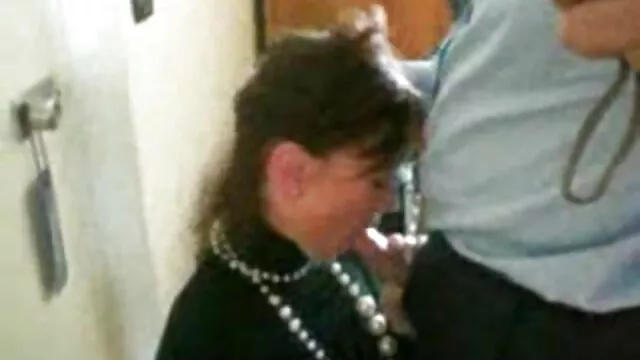 Frederique - peliculas maduras calientes masturbación