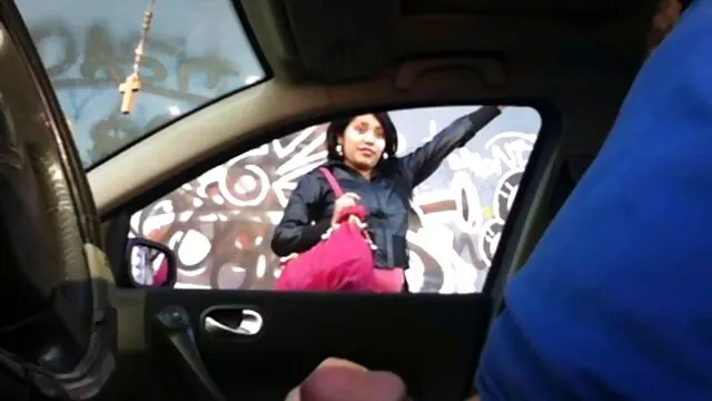 Linda hijastra hace garganta sexo caliente en vivo profunda antes de ser martillada