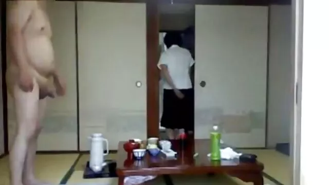 Te dejaré venir con las chicas rubias desnudas calientes esta noche
