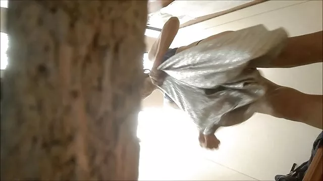 La hermana de Susi se folla pareja caliente follando a su ex cornudo