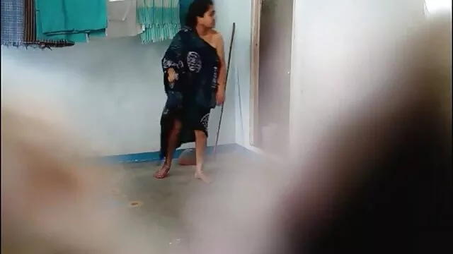 Padrastro bisex se folla a señora caliente cogiendo su hijo y a su novia